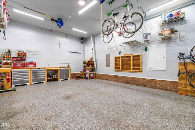 2016 Ambrose Park Lane, Cary, NC 27518