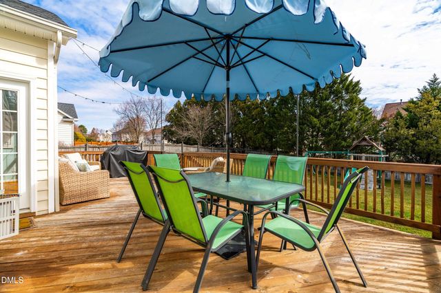 2016 Ambrose Park Lane, Cary, NC 27518