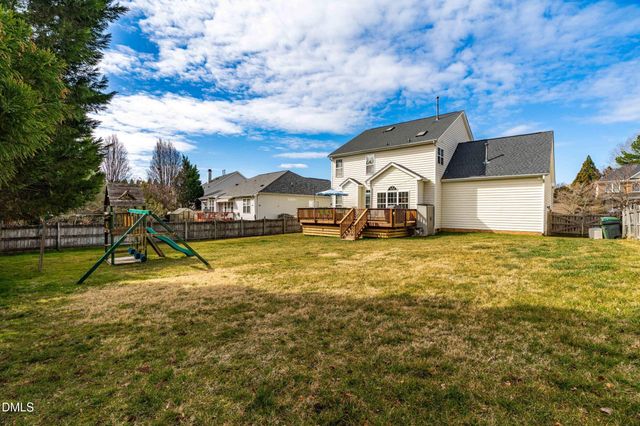 2016 Ambrose Park Lane, Cary, NC 27518