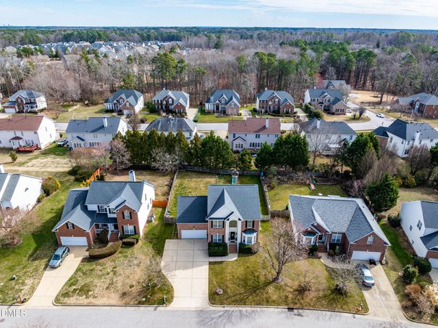 2016 Ambrose Park Lane, Cary, NC 27518