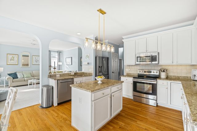 2016 Ambrose Park Lane, Cary, NC 27518