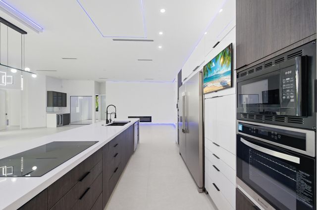 1629 NE 1st Avenue, Fort Lauderdale, FL 33305