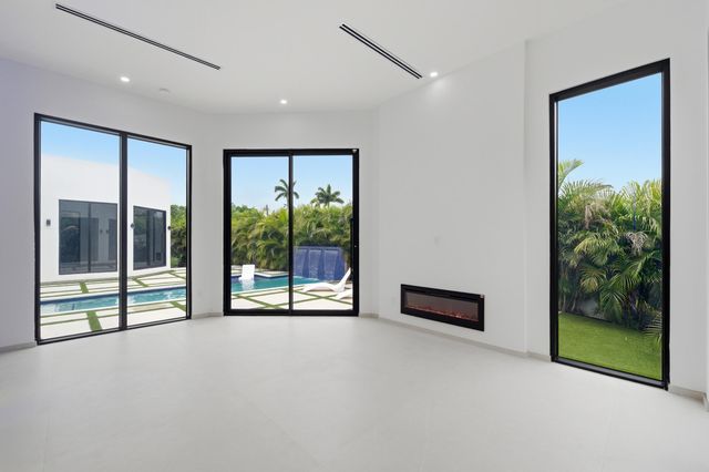 1629 NE 1st Avenue, Fort Lauderdale, FL 33305