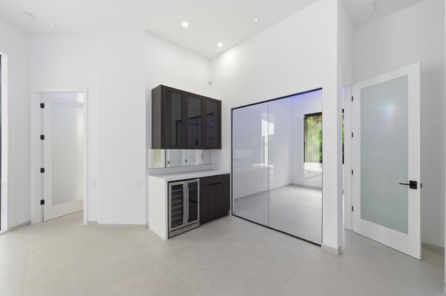 1629 NE 1st Avenue, Fort Lauderdale, FL 33305