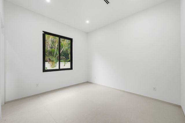 1629 NE 1st Avenue, Fort Lauderdale, FL 33305