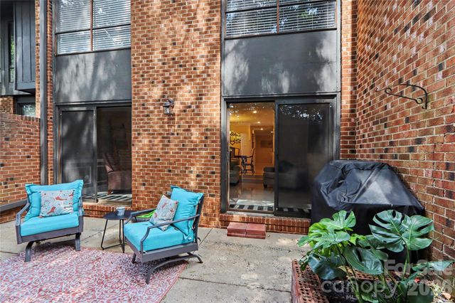 5811 Sharon Road C, Charlotte, NC 28210