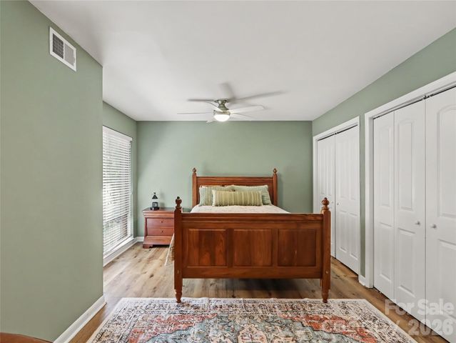 5811 Sharon Road C, Charlotte, NC 28210