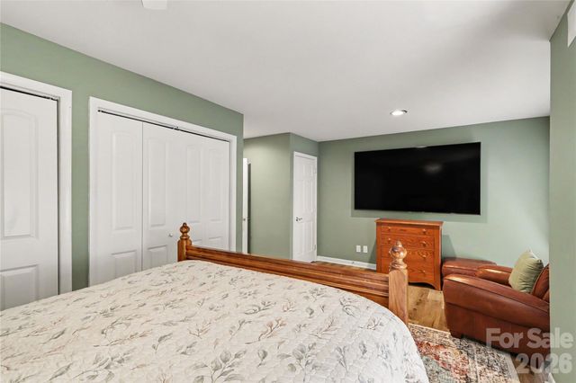 5811 Sharon Road C, Charlotte, NC 28210