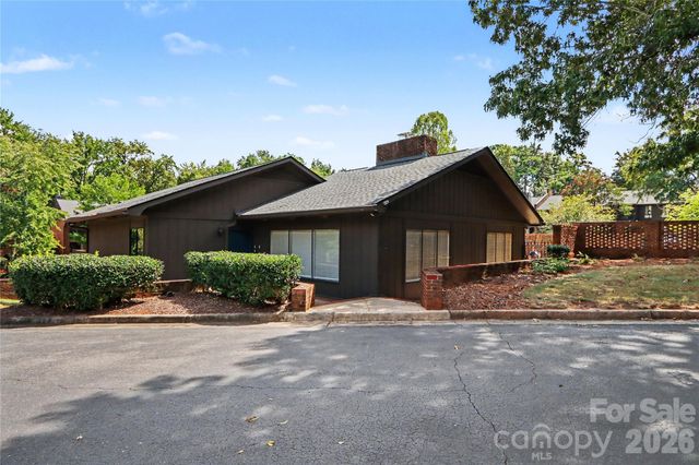 5811 Sharon Road C, Charlotte, NC 28210