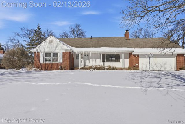 32306 Baintree Road, Farmington Hills, MI 48334