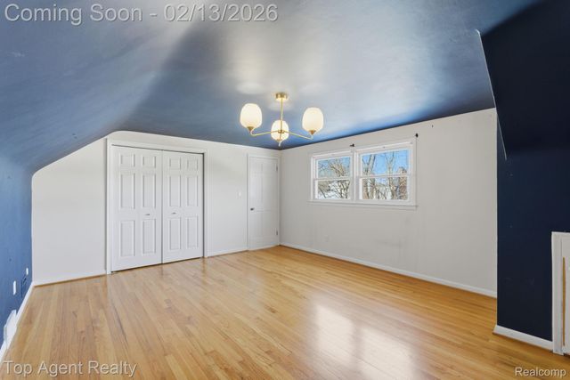 32306 Baintree Road, Farmington Hills, MI 48334