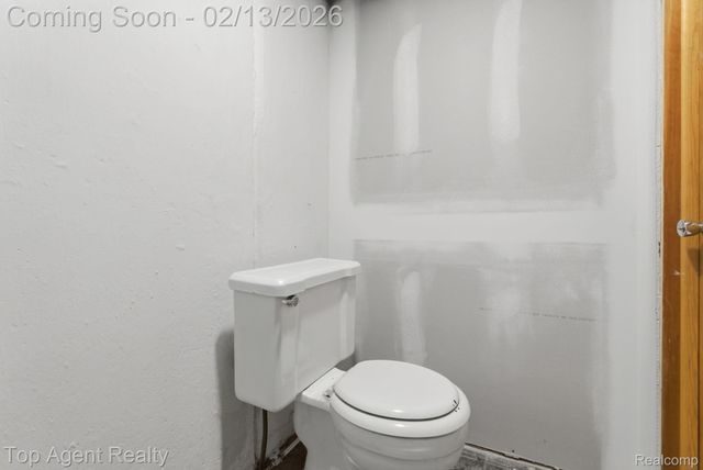 32306 Baintree Road, Farmington Hills, MI 48334