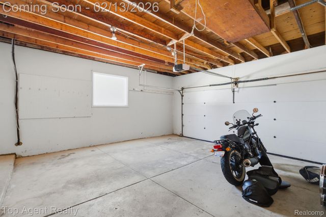 32306 Baintree Road, Farmington Hills, MI 48334