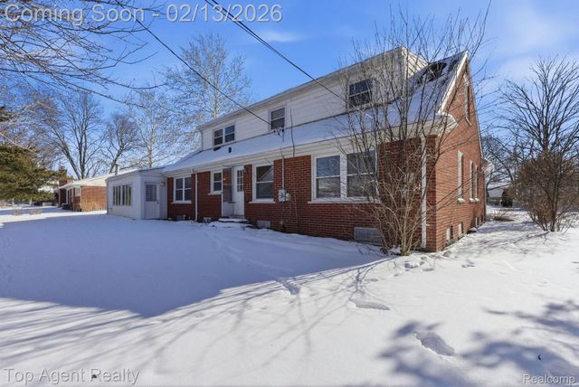 32306 Baintree Road, Farmington Hills, MI 48334