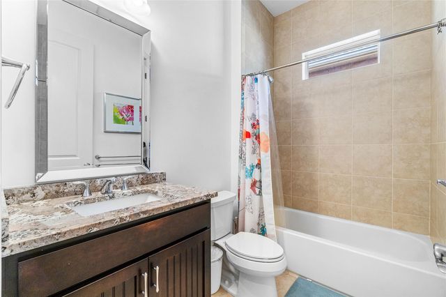 6375 Bellamalfi St, Boca Raton, FL 33496