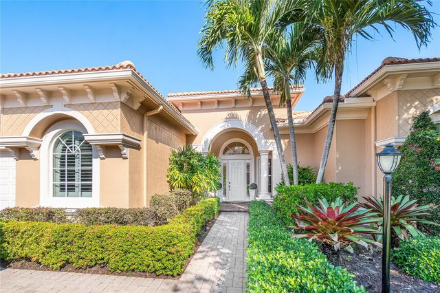 6375 Bellamalfi St, Boca Raton, FL 33496