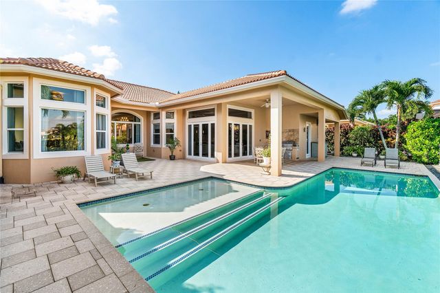 6375 Bellamalfi St, Boca Raton, FL 33496