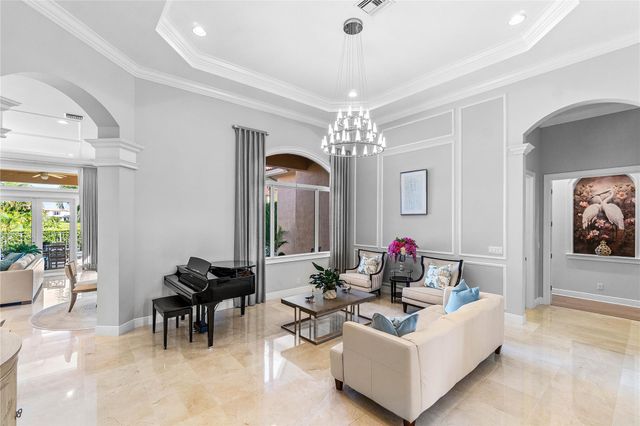 6375 Bellamalfi St, Boca Raton, FL 33496