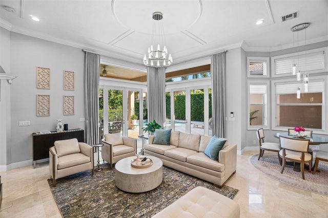 6375 Bellamalfi St, Boca Raton, FL 33496