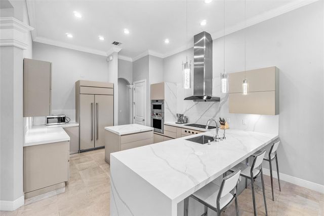 6375 Bellamalfi St, Boca Raton, FL 33496