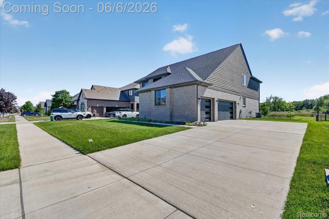54598 Deadwood Lane, Shelby Charter Township, MI 48316