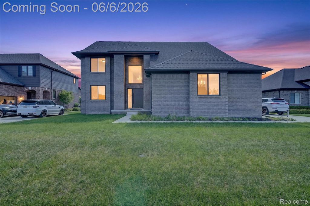54598 Deadwood Lane, Shelby Charter Township, MI 48316