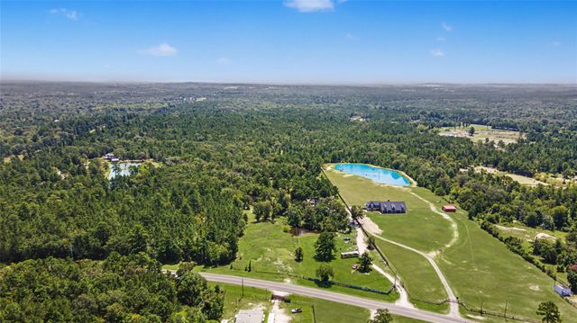 38 Fm 3454, Huntsville, TX 77320