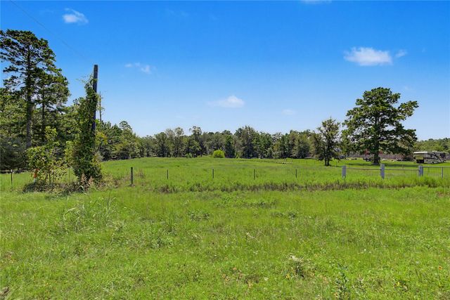 38 Fm 3454, Huntsville, TX 77320