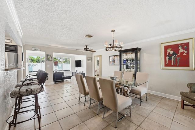 2725 SE 2nd Ct, Pompano Beach, FL 33062