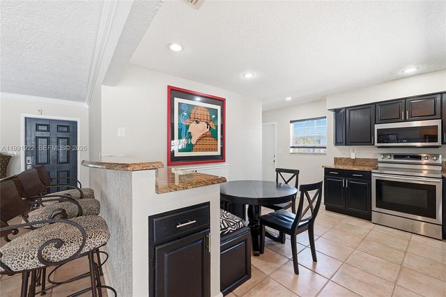 2725 SE 2nd Ct, Pompano Beach, FL 33062