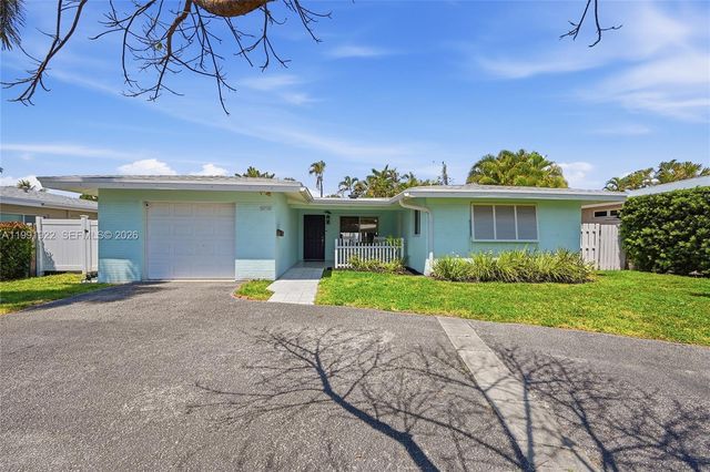 2725 SE 2nd Ct, Pompano Beach, FL 33062