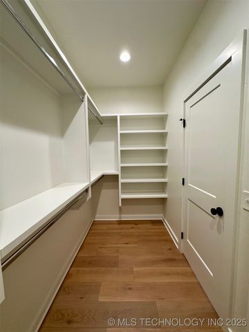 12443 Longboard Loop, Kingston, OK 73439