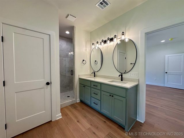 12443 Longboard Loop, Kingston, OK 73439