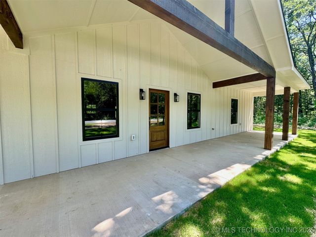 12443 Longboard Loop, Kingston, OK 73439