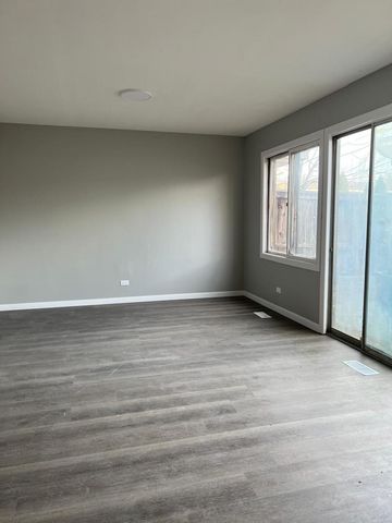 5546 Carmel Drive 5546, Hanover Park, IL 60133