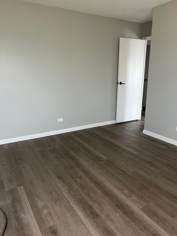 5546 Carmel Drive 5546, Hanover Park, IL 60133