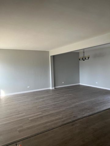 5546 Carmel Drive 5546, Hanover Park, IL 60133