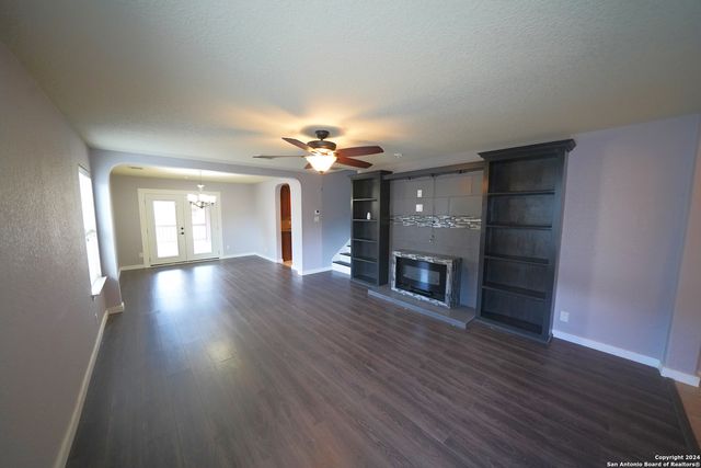 523 Diana, Converse, TX 78109