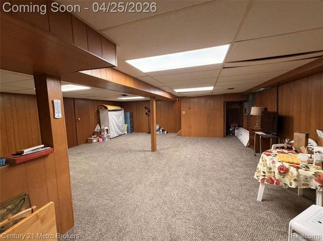 1376 Williamsburg Road, Flint, MI 48507