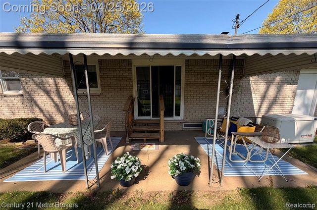 1376 Williamsburg Road, Flint, MI 48507