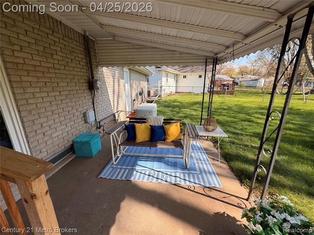 1376 Williamsburg Road, Flint, MI 48507