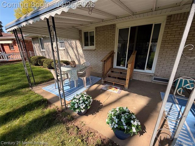1376 Williamsburg Road, Flint, MI 48507