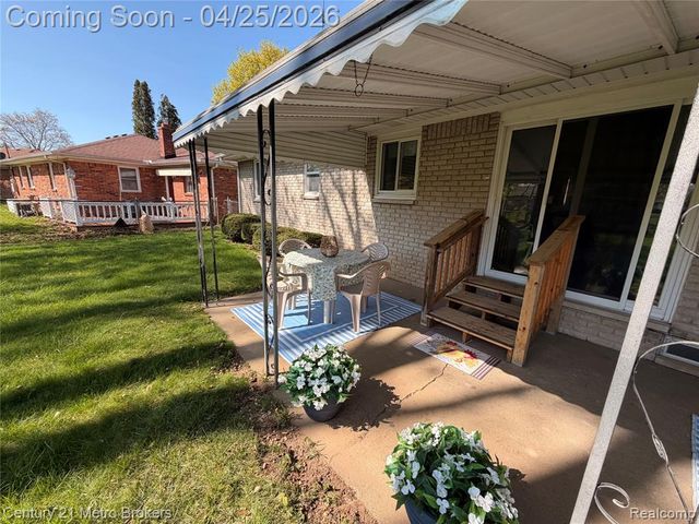 1376 Williamsburg Road, Flint, MI 48507