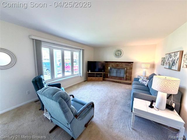1376 Williamsburg Road, Flint, MI 48507