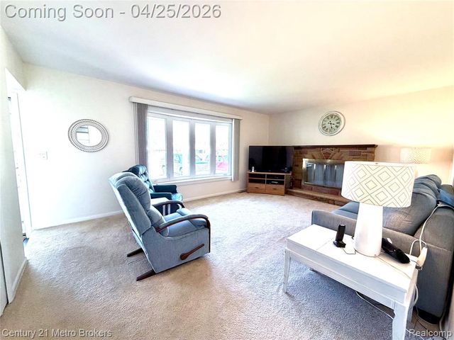 1376 Williamsburg Road, Flint, MI 48507