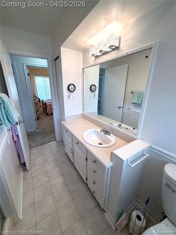 1376 Williamsburg Road, Flint, MI 48507