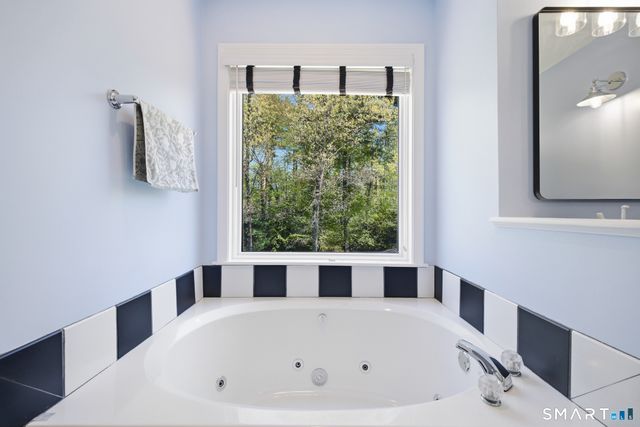 9 Brockway Road, Ellington, CT 06029