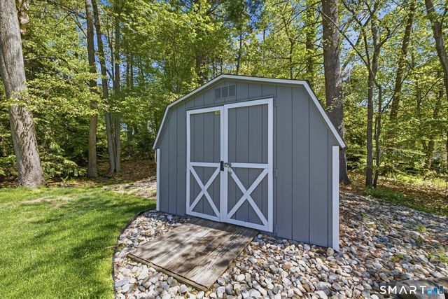 9 Brockway Road, Ellington, CT 06029