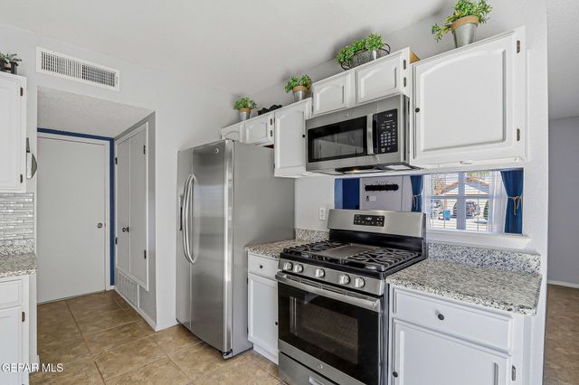 12432 ROBERT DAVID Drive, El Paso, TX 79928