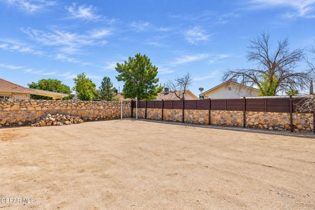 12432 ROBERT DAVID Drive, El Paso, TX 79928